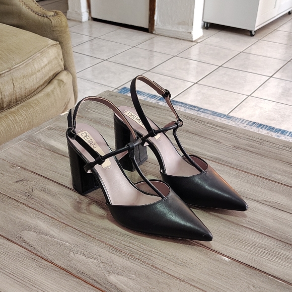 Deltan Pointed Toe Leather Heels In Black Size Women's 10 - Picture 3 of 13